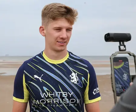 crew-aleexandra_cropped